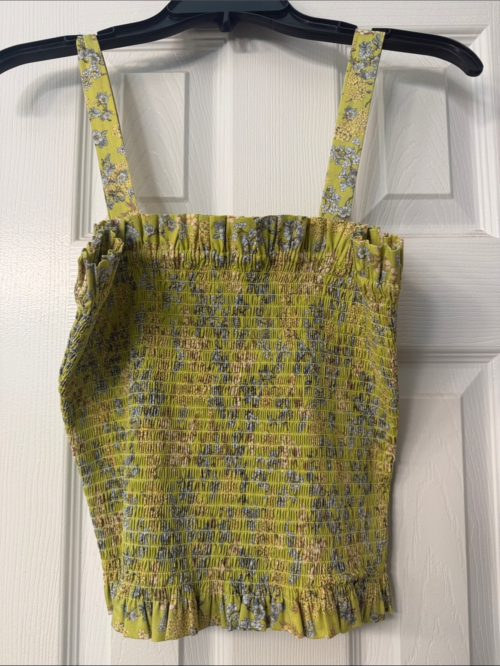 Giani Bini Green Floral Smocked Tank